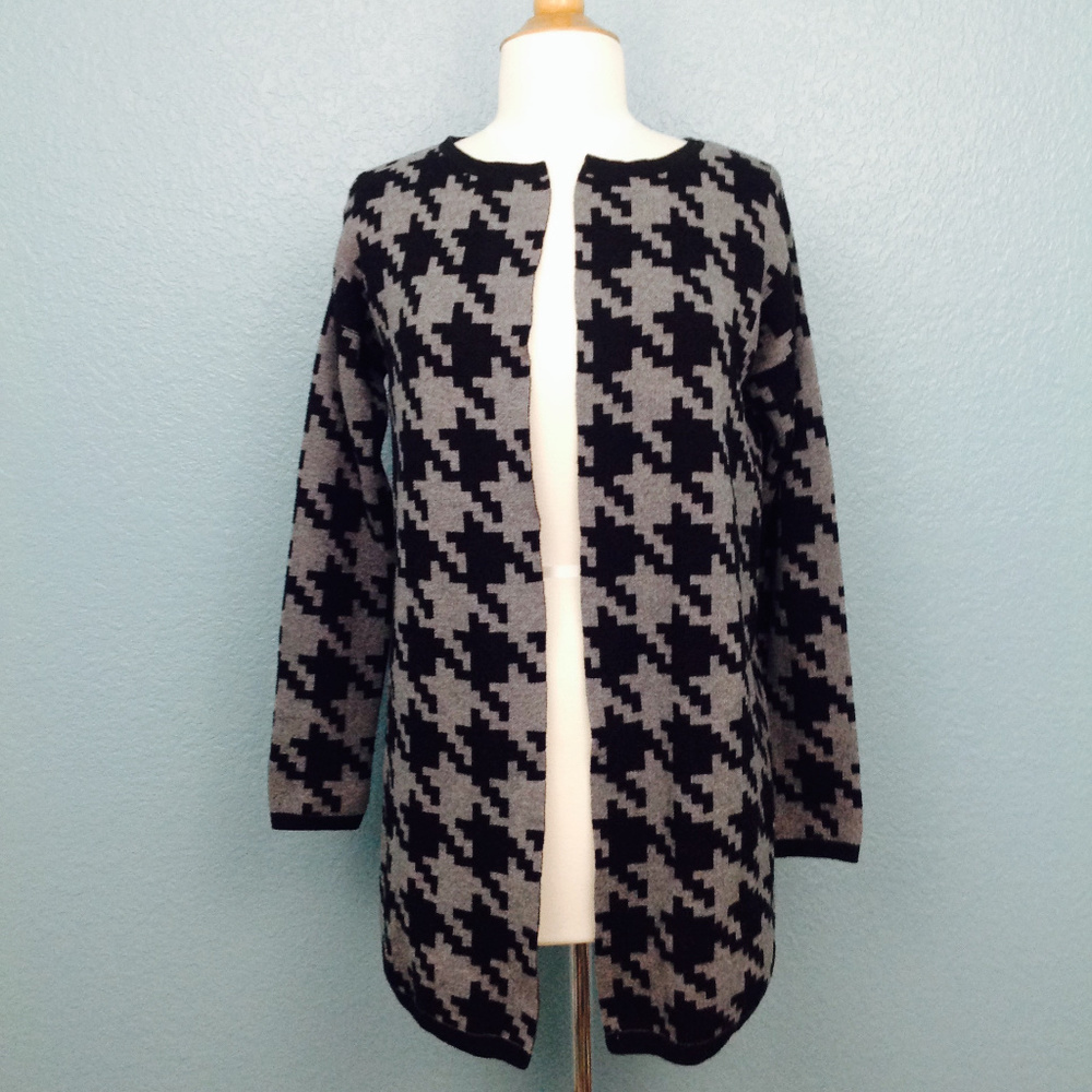 Ann Taylor | Houndstooth Cardigan